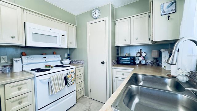 553 FLEETWOOD STREET, North Port, FL 34287