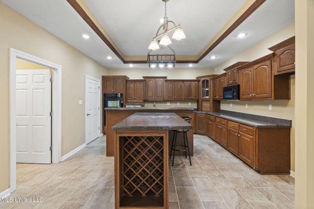 1209 Flint Lock Cove, Hernando, MS 38632