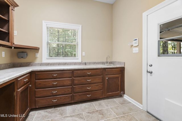 1209 Flint Lock Cove, Hernando, MS 38632