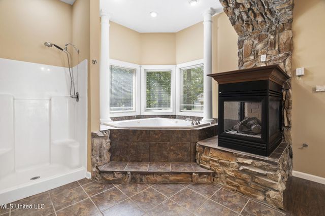 1209 Flint Lock Cove, Hernando, MS 38632