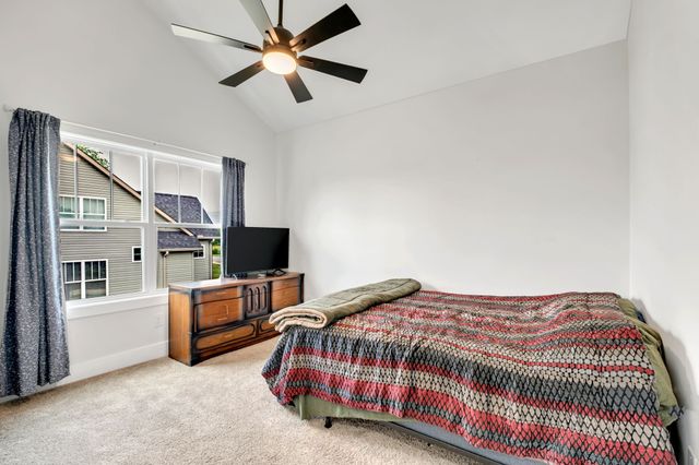 208 Freedom Dr, Portland, TN 37148