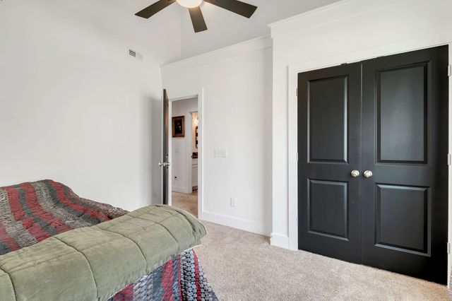 208 Freedom Dr, Portland, TN 37148