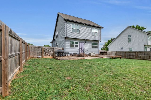 208 Freedom Dr, Portland, TN 37148