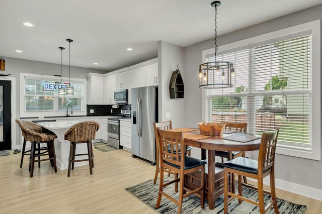 208 Freedom Dr, Portland, TN 37148