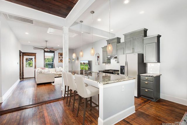 122 VITRA PL, San Antonio, TX 78210