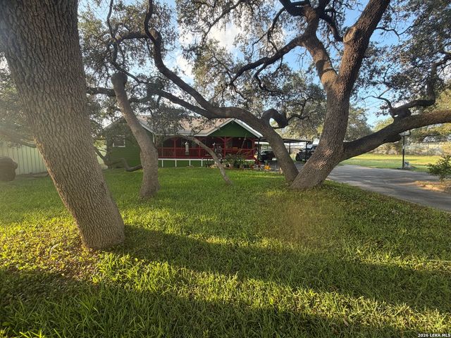 2366 Royal Oaks, Poteet, TX 78065