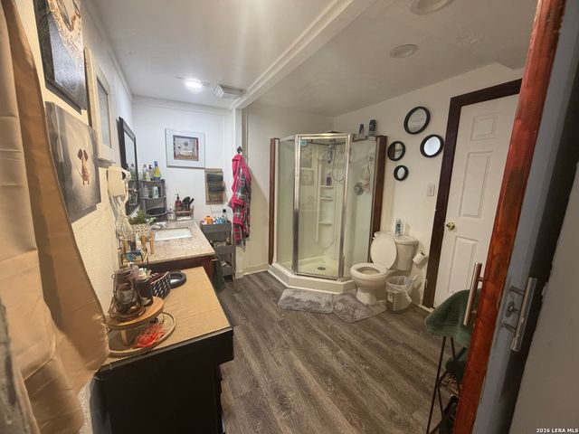 2366 Royal Oaks, Poteet, TX 78065