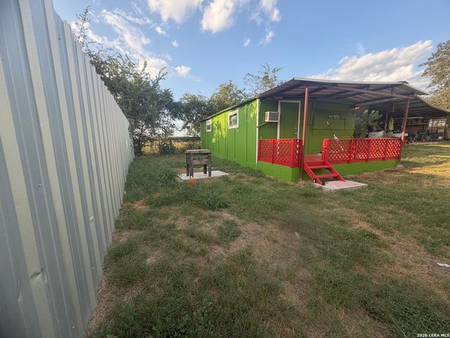 2366 Royal Oaks, Poteet, TX 78065
