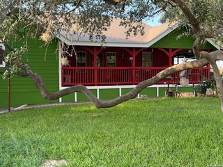 2366 Royal Oaks, Poteet, TX 78065