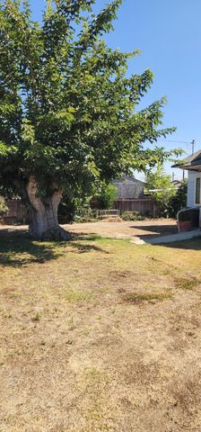 37774 Hunter Road, Dinuba, CA 93618