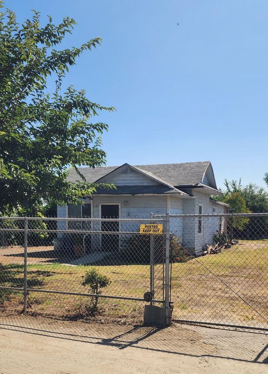 37774 Hunter Road, Dinuba, CA 93618