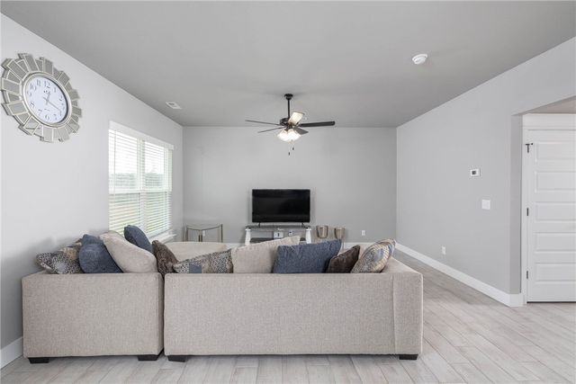 5050 Sweetcorn Avenue, Springdale, AR 72762