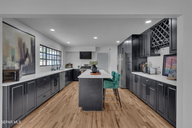 1601 RAYNOLDS Street, El Paso, TX 79903
