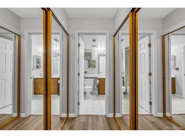 2575 S Syracuse Way A106, Denver, CO 80231