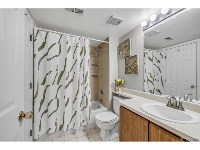 2575 S Syracuse Way A106, Denver, CO 80231