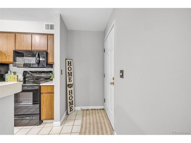2575 S Syracuse Way A106, Denver, CO 80231