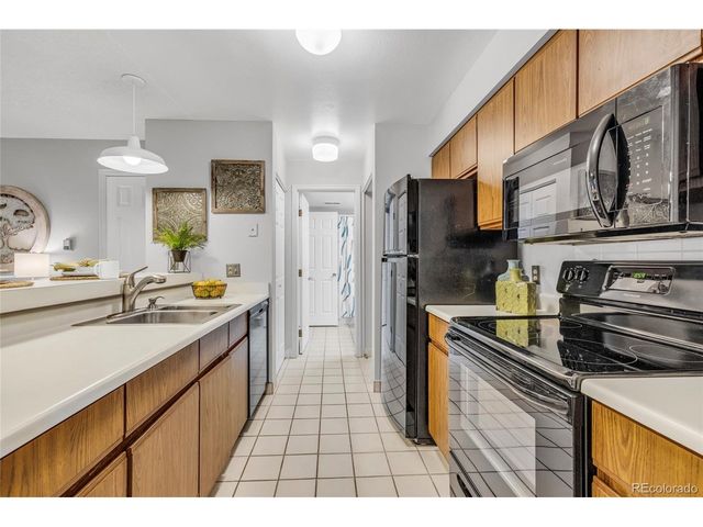 2575 S Syracuse Way A106, Denver, CO 80231