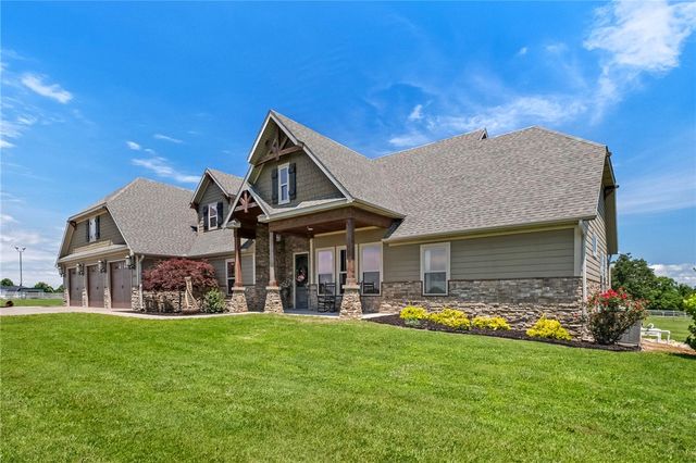 15468 Vaughn Road, Decatur, AR 72722