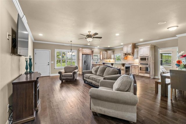 15468 Vaughn Road, Decatur, AR 72722