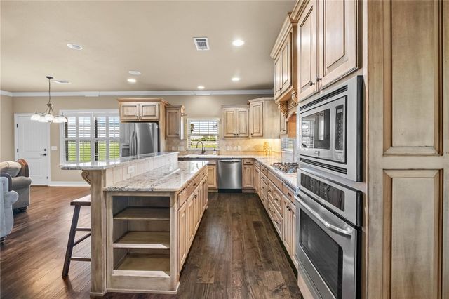 15468 Vaughn Road, Decatur, AR 72722