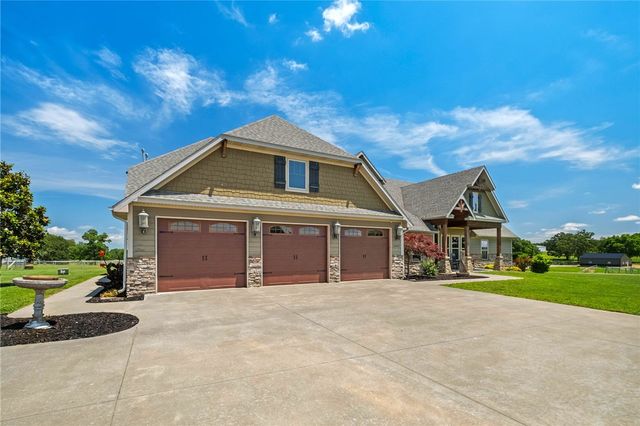15468 Vaughn Road, Decatur, AR 72722