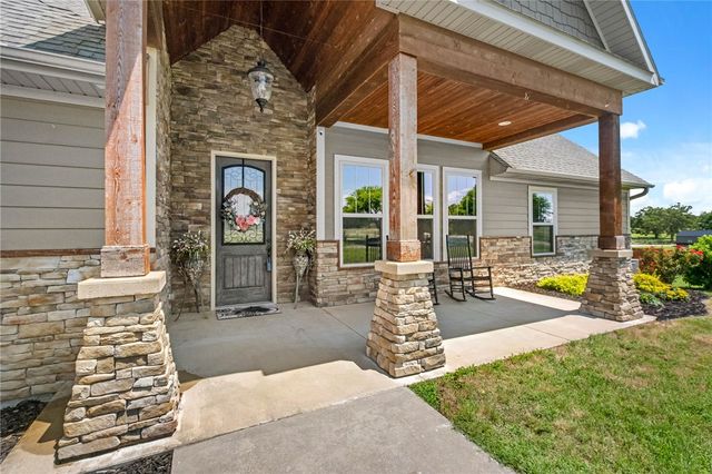 15468 Vaughn Road, Decatur, AR 72722