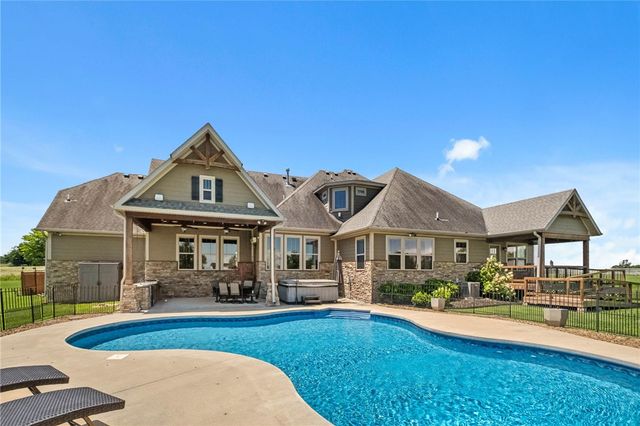 15468 Vaughn Road, Decatur, AR 72722