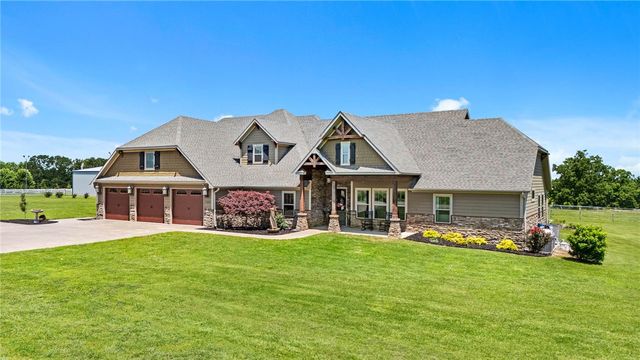 15468 Vaughn Road, Decatur, AR 72722