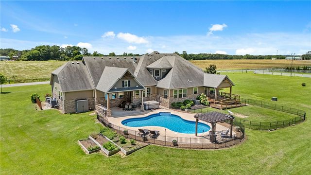 15468 Vaughn Road, Decatur, AR 72722