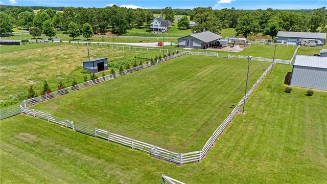 15468 Vaughn Road, Decatur, AR 72722