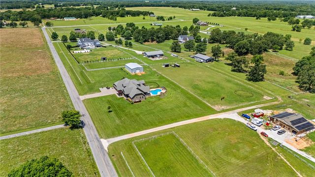 15468 Vaughn Road, Decatur, AR 72722