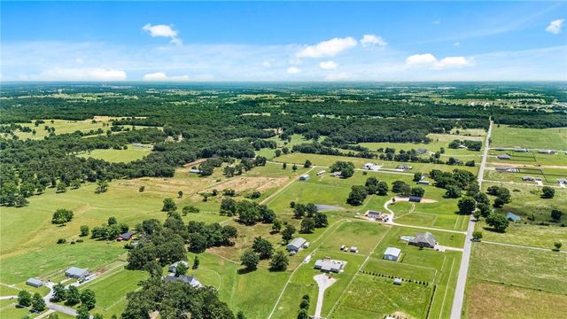 15468 Vaughn Road, Decatur, AR 72722