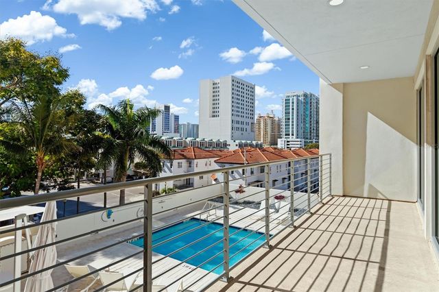 332 COCOANUT AVENUE 411, Sarasota, FL 34236