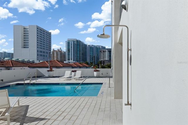 332 COCOANUT AVENUE 411, Sarasota, FL 34236