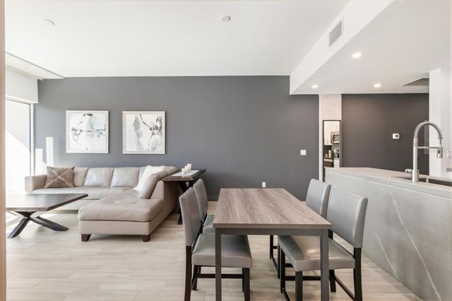 332 COCOANUT AVENUE 411, Sarasota, FL 34236