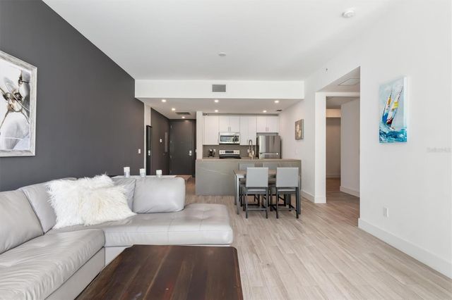 332 COCOANUT AVENUE 411, Sarasota, FL 34236