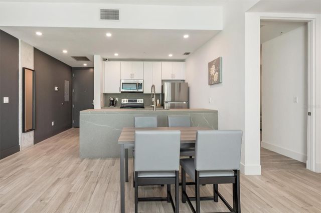 332 COCOANUT AVENUE 411, Sarasota, FL 34236