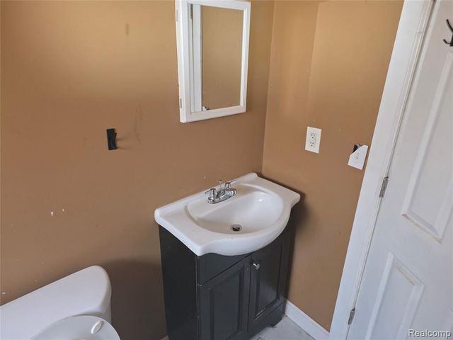 19700 Russell Street, Highland Park, MI 48203