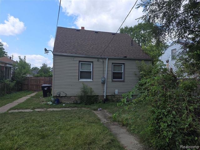 19700 Russell Street, Highland Park, MI 48203
