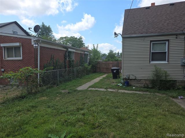 19700 Russell Street, Highland Park, MI 48203
