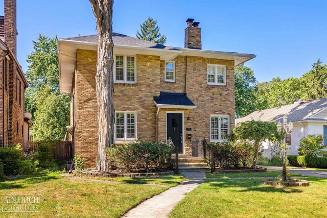 627 Washington Road, Grosse Pointe, MI 48230
