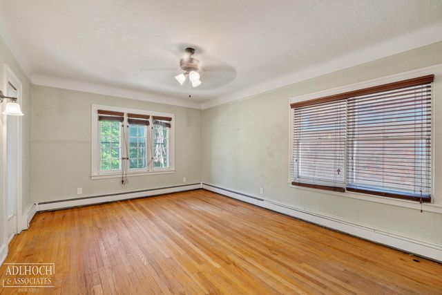 627 Washington Road, Grosse Pointe, MI 48230