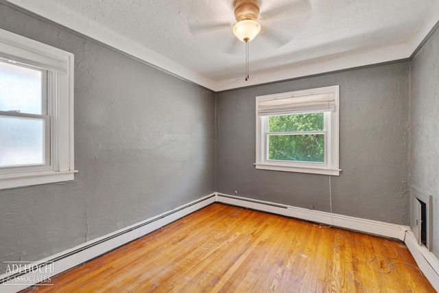 627 Washington Road, Grosse Pointe, MI 48230