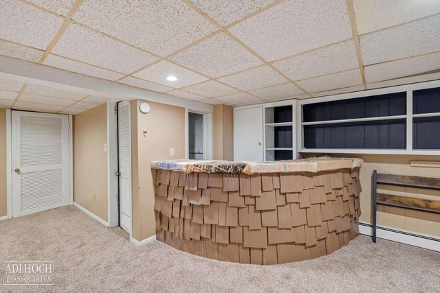 627 Washington Road, Grosse Pointe, MI 48230