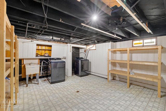 627 Washington Road, Grosse Pointe, MI 48230