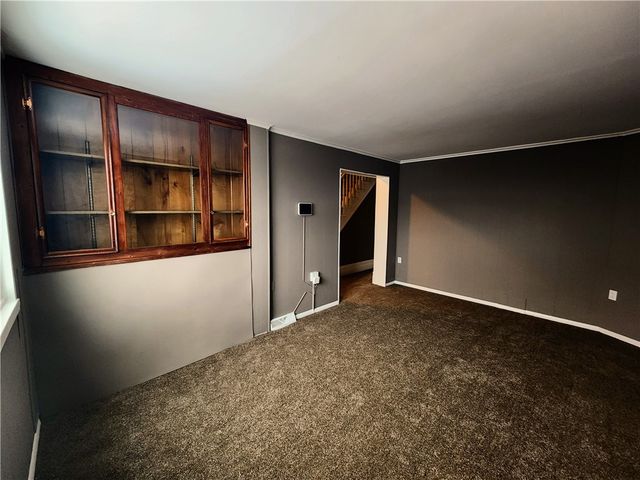 407 Alexander St, Mckees Rocks, PA 15136