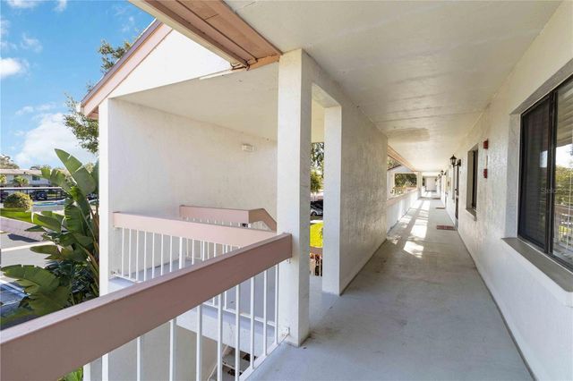 118 LAKEVIEW WAY 118, Oldsmar, FL 34677