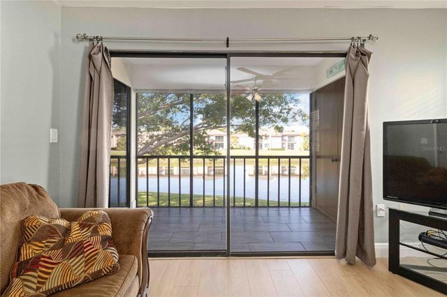 118 LAKEVIEW WAY 118, Oldsmar, FL 34677