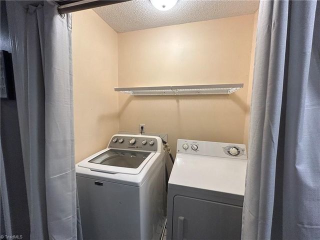 240 Oakcrest Drive, Madison, NC 27025