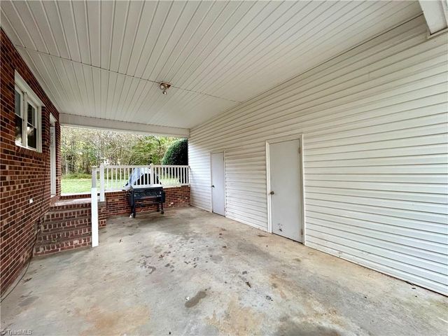 240 Oakcrest Drive, Madison, NC 27025